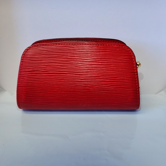 LOUIS VUITTON Epi Dauphine Pouch - Picture 3 of 11